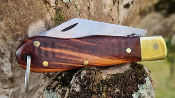 Canivete clássico artesanal cabo de madeira