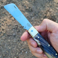 Canivete clássico esportivo camping modelo Flow cabo chifre natural e lâmina em aço inox.