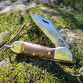Furbem - Canivete modelo Patagonia com cabo em madeira e lâmina em aço inox.